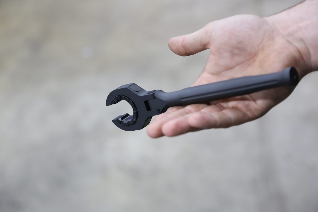 Wrench or Cutting Inserts, the Right Tool Saves Time and Money